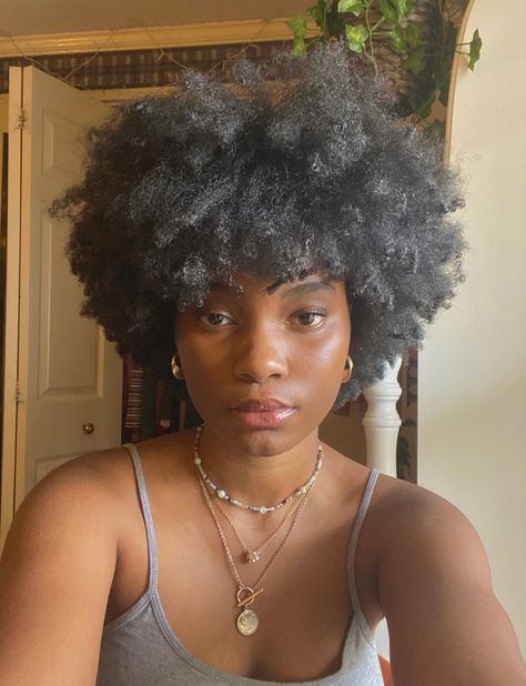 Small Afro Black Women, Round Afro Natural Hair, Small 4c Afro, Short Fro Styles Black Women, Type 4 Haircuts, 4b Afro Short, Natural Coily Hairstyles, 4c Short Afro, Fro Black Women