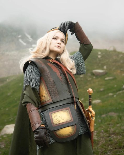 Lord of the rings cosplay. Eowyn. Rohan. Rohirrim Eowyn Battle Costume, Lord Of The Rings Eowyn, Lord Of The Rings Cosplay, The Rings, Lord Of The Rings, Halloween Costume, Halloween Costumes, Halloween