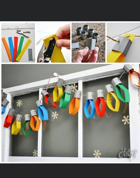 Construction Paper Christmas Lights, Christmas Paper Chains For Kids, Christmas Hanging Decorations Ceilings, Ceiling Decorations Christmas, Easy Diy Christmas Decor, Ideas Decoracion Navidad, Christmas Paper Craft, Diy Christmas Decor Ideas, Chirstmas Decor