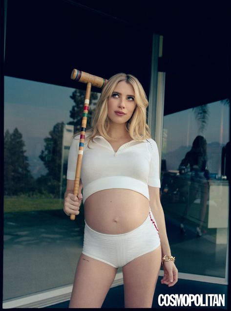 Pregnant Actress, Emma Roberts Style, Giambattista Valli Dress, Frankies Bikinis, Emma Roberts, Famous Celebrities, Celebrity Couples, Cosmopolitan, Pregnant Women