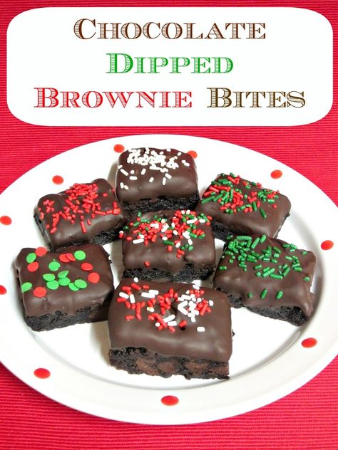 Chocolate Dipped Brownie Bites Chocolate Dipped Brownies, Quick Party Desserts, Easy Party Desserts, Hot Fudge Cake, Hot Chocolate Fudge, Party Food Dessert, Brownie Bites, Slow Cooker Desserts, Winter Desserts