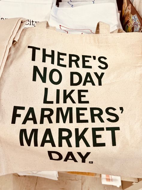 Market Day Aesthetic, Farmers Market Aesthetic Display, Farmers Market Ideas To Sell Crafts, Farmers Market Truck, Farmers Market Stand Ideas, Farmers Market Crafts To Sell, What To Sell At Farmers Market, Farmer Market Outfit, Farmers Market Quotes