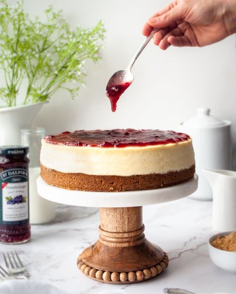 This creamy & tangy Goat Cheese cheesecake with French Grape Spread is made with goat cheese & Grape Fruit Spread to top Goat Cheese Cheesecake Recipe, Goat Cheese Cheesecake, Fruit Spread, Cheesecake Pan, Goat Cheese Recipes, Cheese Crust, Classic Cheesecake, Spread Recipes, Springform Pan