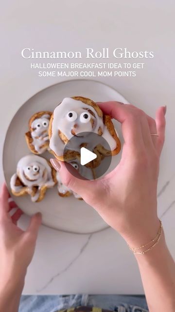 Gillean Barkyoumb | Dietitian | Nutritionist on Instagram: "Bake these cinnamon roll ghosts for Halloween morning and you’ll be the coolest mom around! 👻   #halloween #baking #halloweentreats #cinnamonrolls" Cinnamon Roll Ghosts, Ghost Cinnamon Rolls, Brain Cinnamon Rolls Halloween, Mummy Cinnamon Rolls, Halloween Cinnamon Rolls Guts, Halloween Cinnamon Roll Intestines, Cinnamon Rolls Halloween Intestines, Halloween Cinnamon Rolls, Ghosts For Halloween