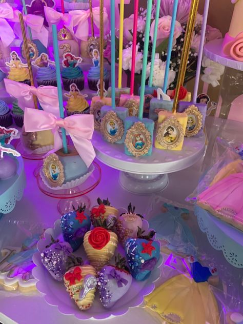 Disney Princess Sweet Table, Disney Princess Dessert Table Ideas, Disney Princess Rice Krispie Treats, Disney Princess Birthday Party Centerpieces Table Decorations, Disney Princess Birthday Food Ideas, Princess Theme Desserts, Princess Theme Treats, Disney Princess Candy Table Ideas, Princess Treats For Birthday