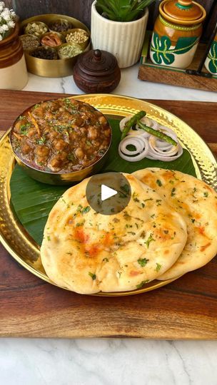 Kulcha Recipe Step By Step, Amritsari Kulcha Recipe, Chhole Recipe, Amritsari Kulcha, Chapati Recipe, Chole Recipe, Kulcha Recipe, Chana Recipe, Chapati Recipes