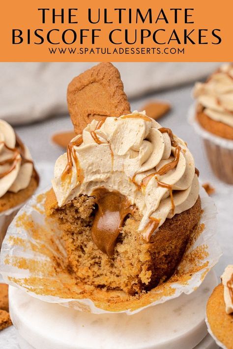 Moist and delicious Biscoff cupcakes Filled Cupcake Recipes, Biscoff Cream, Biscoff Butter, Gourmet Cupcake Recipes, Biscoff Buttercream, Biscoff Cupcakes, Speculoos Cookie Butter, Biscoff Recipes, Biscoff Cake