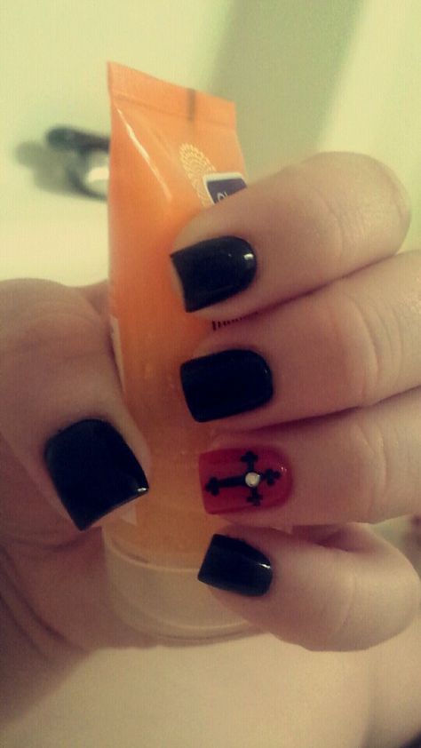 Red and black nails with cross Short Red And Black Nails, Black Nails With Cross, Red Short Nails, Nails With Cross, Red And Black Nails, Black N Red, Red Gel Nails, Cross Nails, Natural Nail Polish