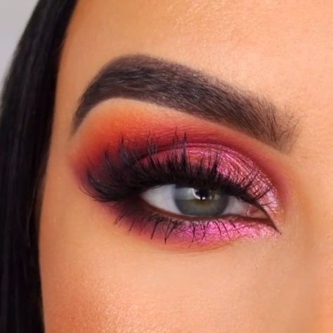 @natashadenona posted on their Instagram profile: “Pink Orange Smokey Eyes by @makeupbyserenacleary using the SUNRISE Eyeshadow Palette paired with…” Pink And Orange Eyeshadow Looks, Happy Place Festival, Sunrise Eyeshadow, Orange Eyeshadow Looks, Mehndi Makeup, Orange Eye Makeup, Orange Eyeshadow, Orange Makeup, Wonder Boys