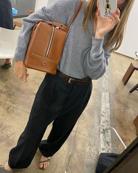 Amy Smilovic on Instagram: “I think we know how I feel about these colors. I think we know how I feel about these Myriam Schaefer bags. Which reminds me, I  had a lot…” Amy Smilovic, Agree To Disagree, Wardrobe Wishlist, Dream Style, Autumn Style, Style Crush, Fall Street Style, Daily Look, How I Feel