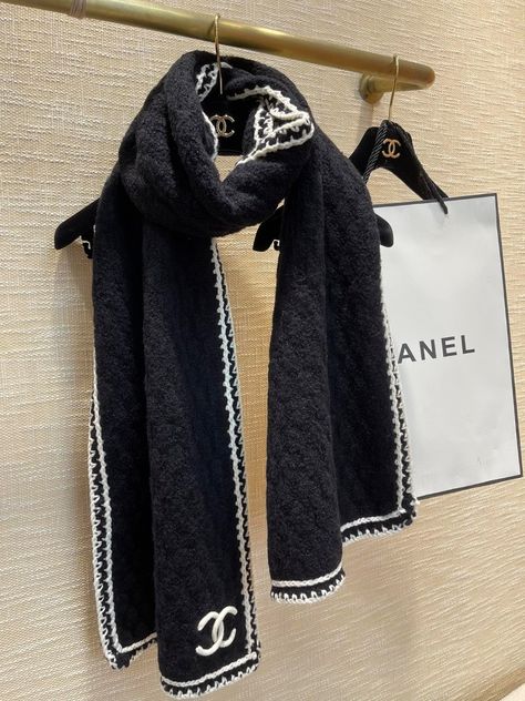 Chanel Scarves, Trendy Watches Women, Chanel Silk Scarf, Chanel Winter Scarf, Gucci Luxury Winter Scarf, Lv Scarf, Crochet Mens Scarf, Chanel Scarf, Luxury Hats