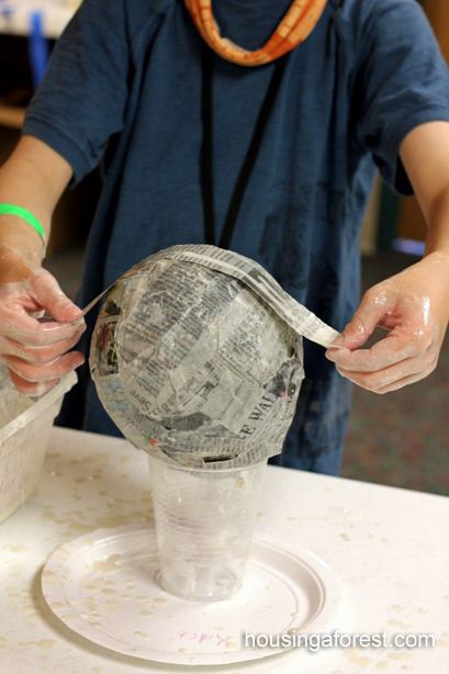 playing Papier Mache Lantern, Papier Mache Planets, Paper Mache Planets Solar System, Paper Mache Sphere, Paper Mache Solar System, Paper Mache Ideas For Kids, Papermache Kids, Paper Mache World, Paper Mache Lanterns