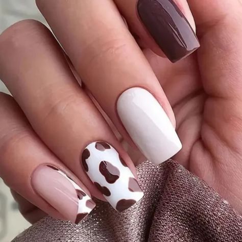 24 Pieces Fake Press On Nails Color May Vary Due To Lighting Size One Size Condition New Comes With Mini Nail File And Glue Adhesive Strips Country Acrylic Nails, Cowboy Nails, Western Nails, Country Nails, Cow Nails, Cute Simple Nails, Her Nails, Cute Gel Nails, White Nail