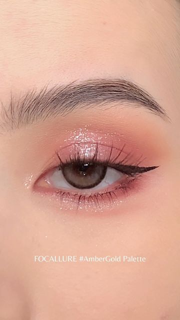 ️️️FOCALLURE OFFICIAL on Instagram: "you know those iconic shades that miraculously look good on everyone? you can now add this to that list! #focallure #focalluremakeup #focallurebeauty #eyeshadow #eyeshadowpalette #eyeshadowtutorial #eyemakeuplook" Novo Eyeshadow, Focallure Eyeshadow Tutorial, Eyeshadow Tutorial, Eyeshadow Palette, Eyeliner, Makeup Looks, Shades, Canning, Makeup