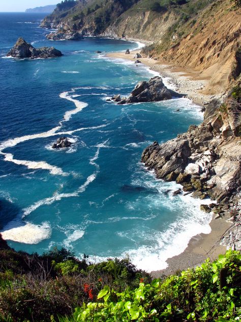 https://flic.kr/p/9myDoB | California Coast | Big Sur, CA Heart In Nature, Beach Art Painting, Coast Line, California Mountains, Pictures Of Animals, Awesome Nature, Big Sur California, California Travel Road Trips, Ocean Scenes