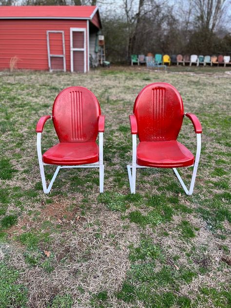 Vintage Metal Glider, Retro Patio, Metal Patio Chairs, Chair Redo, The Fifties, Lawn Chairs, Arm Chairs, Green Paint, Metal Chairs