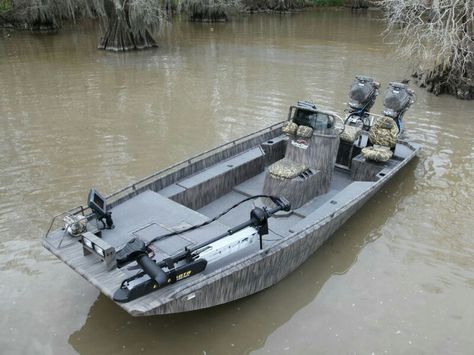 Gator tail Mud Boats, Shallow Water Boats, Duck Hunting Boat, Duck Boat Blind, Boat Upgrades, John Boats, Jeans And Shoes, Pesca In Mare, Flat Bottom Boats