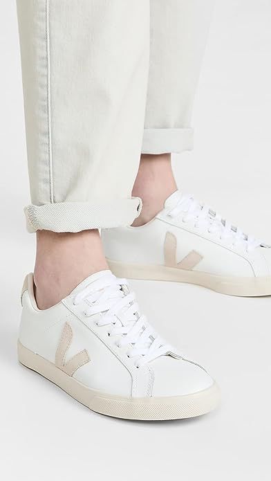 Veja Women Esplar Sneakers White Veja Women, Veja Esplar, Veja Shoes, Paris Style, Veja Sneakers, Shoe Last, Winter Sneakers, Unisex Shoes, Summer Trends