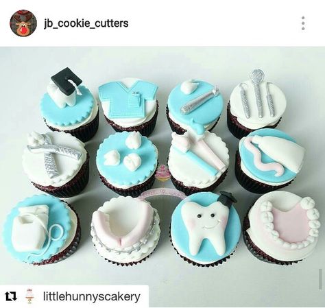 Dentist Dentist Cupcakes Ideas, Dentist Cupcakes, Dental Cake, Dentist Cake, Dentist Ideas, Abscess Tooth, Dentist Teeth, Tooth Cake, Fondant Recipe