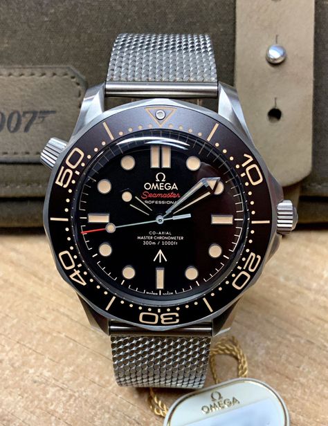 James Bond Omega Watch, Omega 007, Omega Seamaster James Bond, Omega Seamaster Diver 300m, James Bond 007, Time And Tide, Omega Seamaster Diver, Luxury Jewelry Brands, Amazing Watches