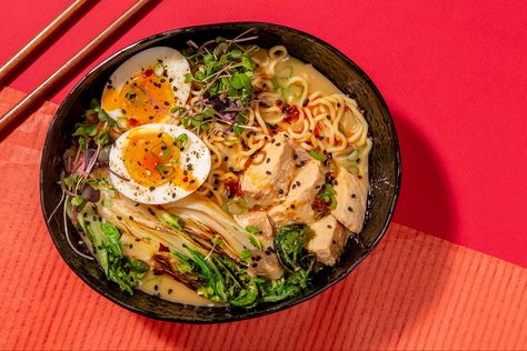 Salmon Ramen, Dinner Salmon, Sardine Recipes, 30 Minute Dinners, White Miso, Life Vision, Ramen Recipes, Toasted Sesame Seeds, Chinese Dishes