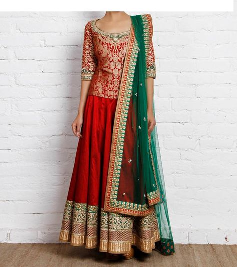 Party Wear Lehenga Designs, Bridal Choli, Professional Cv Design, Rajasthani Lehenga, Minimal Resume Template, Lehenga Indian, Brocade Lehenga, Minimal Resume, Eastern Fashion