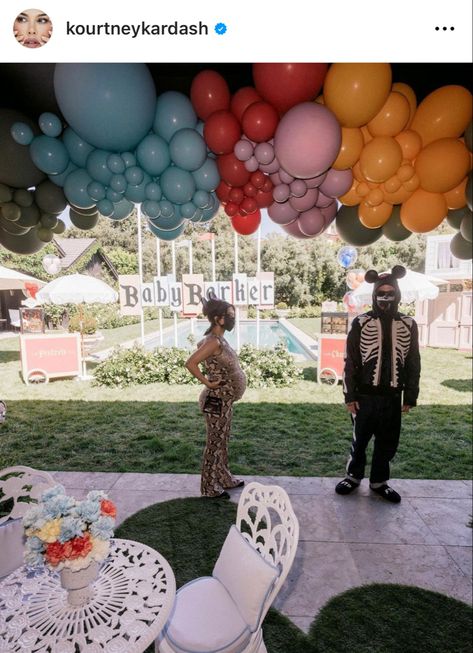 Kourtney And Travis Barker, Kourtney Kardashian Baby, Kourtney And Travis, Disneyland Birthday, Disney Baby Shower, Bts Pics, Disney Birthday, Disney Theme, Happiest Place On Earth