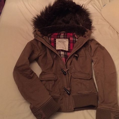 Abercrombie & Fitch Jacket- Excellent condition! Only worn 1 season. Brown. Zip and toggle closure front. Fur hood can be removed. Lots of pockets! Super warm and cozy. Marked a medium but could definitely fit a small as well! Abercrombie & Fitch Jackets & Coats Fur Hood, Abercrombie Fitch, Canada Goose Jackets, Warm And Cozy, Winter Jackets, Jackets & Coats, Conditioner, Fashion Tips, Fashion Trends