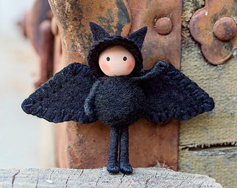 Wood Peg Dolls, Bendy Doll, Felt Fairy, Clothespin Dolls, Witch Doll, Pin Doll, Halloween Doll, Halloween Ornaments, Tiny Dolls