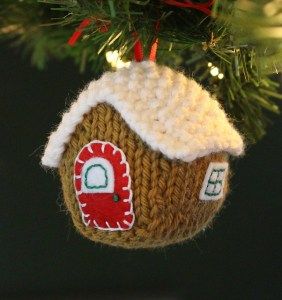 Knit Christmas Ornaments, Gingerbread House Patterns, Knitting Terms, Knitting For Charity, Crochet Christmas Trees, Christmas Knitting Patterns, Crochet Christmas Ornaments, Knitting Gift, Knitting Tutorial