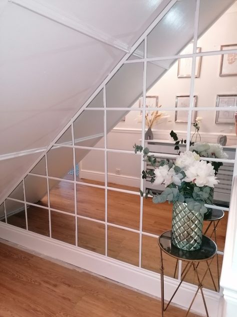 Mirror Under Stairs, Mirror Wall Stairs, Under Stairs Wall Decor Ideas, Stairs Wall Decor Ideas, Stairs Wall Decor, Mirror Stairs, تحت الدرج, Full Wall Mirror, Staircase Storage