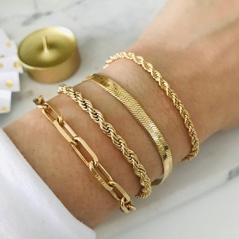 Gold bracelet set