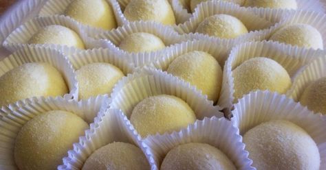 Here is a simple Pastillas  recipe no need of cooking. Simply mix below ingredients in a deep bowl and mold into desired shape. Sprinkle wi... Yema Recipe, Pastillas Recipe, Dessert Filipino, Filipino Dessert Recipes, Pinoy Dessert, Filipino Food Dessert, Filipino Dessert, Filipino Recipe, Filipino Foods