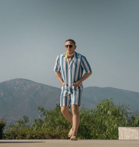 Ranboo Fashion, Daniel Craig Style, Kareem Abdul-jabbar, Port De Soller, Pool Party Wear, Pool Outfits, Glass Onion, Rian Johnson, Christopher Plummer