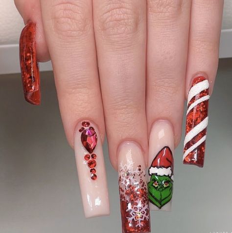 Xmas Nails, Christmas Nail Art, Dream Nails, Holiday Nails, Christmas Nails, Grinch, Makeup Cosmetics, Press On Nails, Nail Art Designs