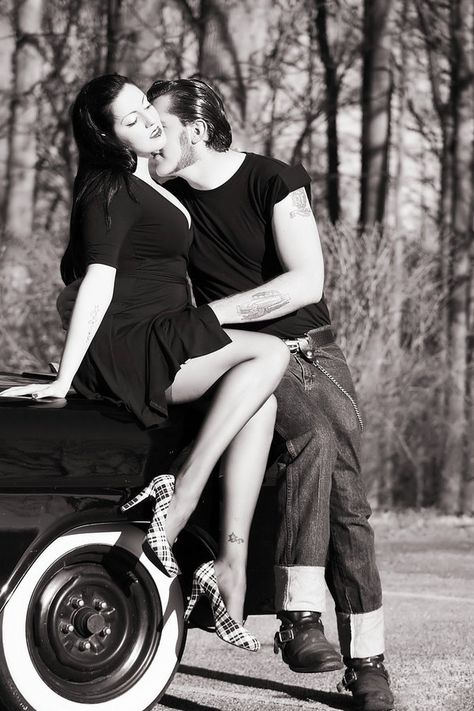 Rockabilly Couple, Rockabilly Lifestyle, Mode Rockabilly, Rockabilly Men, Sweet Couples, Rockabilly Wedding, Pin Up Looks, Teddy Boys, Couples Shoot