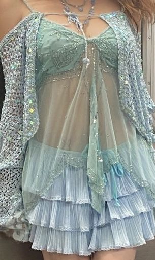 Mermaid Core, Mermaid Outfit, Mermaid Aesthetic, Estilo Hippie, Look Retro, Mermaid Fashion, Mode Vintage, Mode Inspiration, Aesthetic Outfits