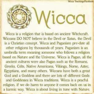 Wiccan Beliefs, Pagan Magick, Wiccan Crafts, Magia Das Ervas, Wiccan Symbols, Wiccan Magic, Witch Spirituality, Under Your Spell, Wiccan Witch