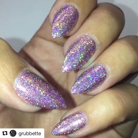 Glitter is my favorite color. ✨✨ this is "lola" by @artigliobysarahbland and it's magical! #naturalnailgoals #clientview Sarah Kane, My Favorite Color, Neutral Nails, Gel Nail Designs, Top Knot, Instagram Video, Gel Nail, Natural Nails, Favorite Color