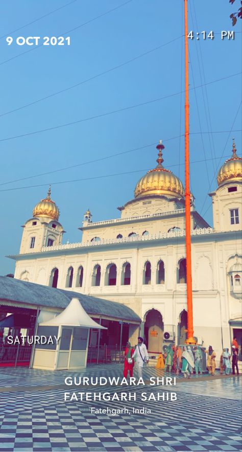 Sirhind Gurudwara, Thanda Burj, India Background, Snapchat Pics, Harmandir Sahib, Guru Quotes, Guru Pics, Waheguru Ji, Lyrics Quotes