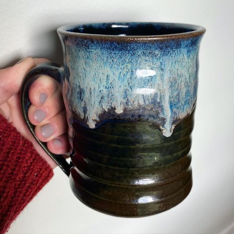 KRISTEN NICHOLS’s Instagram post: “Mayco NORTHERN WOODS all over. Top inch light flux, then Amaco TEXTURED TURQUOISE over the flux. This is on standard ceramics 266” Mayco Glaze Northern Woods, Amaco Textured Turquoise, Mayco Glaze, Textured Turquoise, Glaze Combos, Pottery Glazes, Pottery Studio, Diy Ideas, Glaze