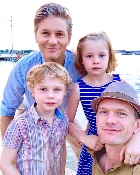 Neil Patrick Harris and David Burtka Neil Patrick Harris Family, David Burtka, Batgirl Costume, Neil Patrick, Island Town, Gay Dads, Neil Patrick Harris, Album Photos, How I Met Your Mother