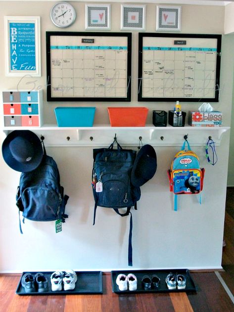 Command Center Design, Backpack Station, School Bag Storage, Small Coat Closet, Home Command Center, Family Command Center, Back To School Organization, Organization Station, Diy Back To School