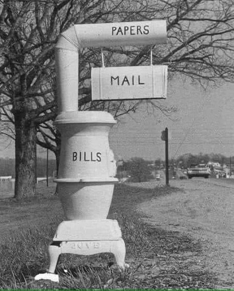 Funny Mailboxes, Country Mailbox, Cool Mailboxes, Rural Mailbox, Mailbox Makeover, Custom Mailbox, Repurposed Junk, Mailbox Landscaping, Vintage Mailbox