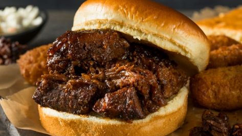 6 Tips For The Best Burnt Ends Brisket Brisket Burnt Ends, Masterbuilt Smoker, Toasted Ravioli, Burnt Ends, Classic Sandwich, Tailgate Food, Lobster Roll, Best Sandwich, Pellet Grill