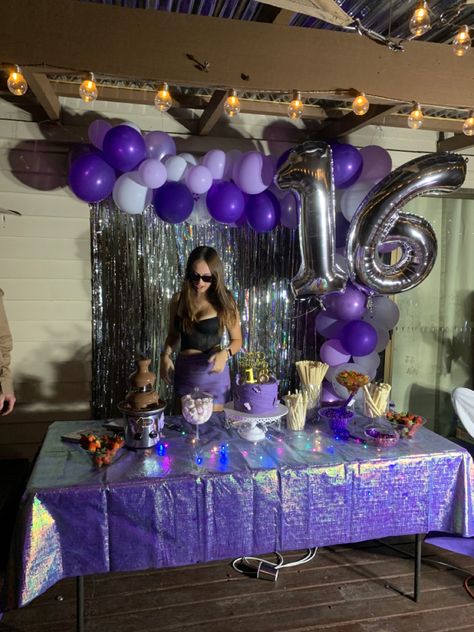 Purple Sweet 16, Surprise Birthday Decorations, 18th Birthday Party Themes, Sweet Sixteen Birthday Party Ideas, 18th Birthday Decorations, 16th Birthday Decorations, Birthday Party At Home, Neon Birthday, Cute Birthday Pictures