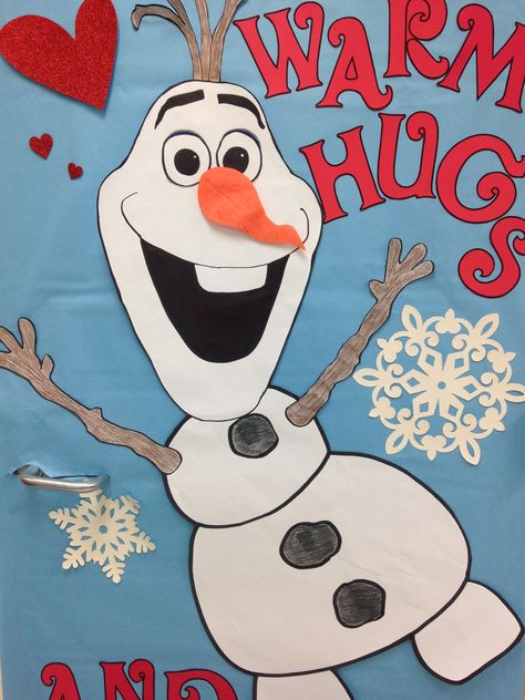 Close up of Olaf library door! Could be used on a bulletin board as well. Frozen, winter, and Valentine's Day Olaf Bulletin Board Ideas Winter, Disney Christmas Bulletin Board Ideas, Olaf Bulletin Board Ideas, Admission Open Board Decoration, Olaf Bulletin Board, Frozen Bulletin Board, Disney Bulletin Boards, Pto Bulletin Board, Valentines Classroom Door