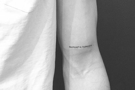 50+ Minimalist Tattoo Ideas That Prove Less is More | Man of Many Cover Ups Tattoo, Fernweh Tattoo, Small Wave Tattoo, Minimalist Tattoo Meaning, Cream Tattoo, Minimalist Tattoo Small, Omerta Tattoo, Back Of Arm Tattoo, Tatuagem Masculina Pequena