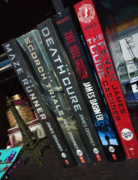 Maze Runner Series Books, Maze Runner Book Aesthetic, Maze Runner Book Series, The Maze Runner Books Aesthetic, Dystopian Books Aesthetic, Dystopian Book Aesthetic, Books To Read Dystopian, Maze Runner Book Cover, Books Dystopian