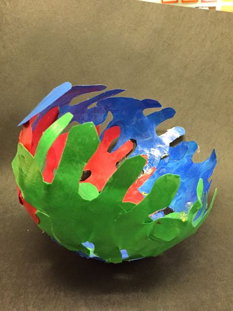 Mrs. O'Connell's Art Room: Matisse bowls Adaptive Art, Sculpture Lessons, Montessori Art, Middle School Art Projects, Art Lessons Middle School, Farm Kids, 3rd Grade Art, Art Bowls, Organic Art